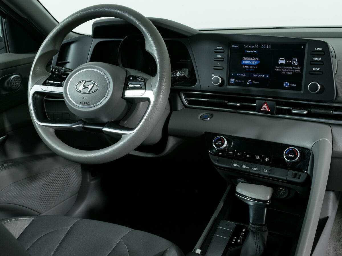 Купить Hyundai Elantra, 2021, 43 735 км, фото №9