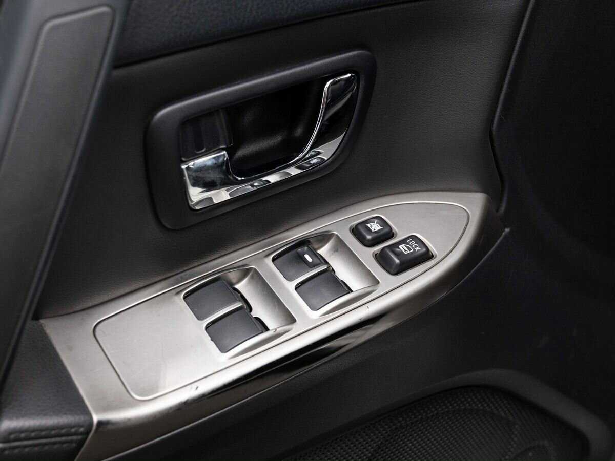 Купить Mitsubishi Pajero, 2013, 201 300 км, фото №19