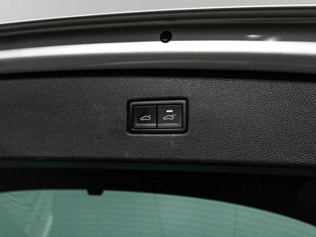 Купить Volkswagen Tiguan, 2019, 115 775 км, фото №16