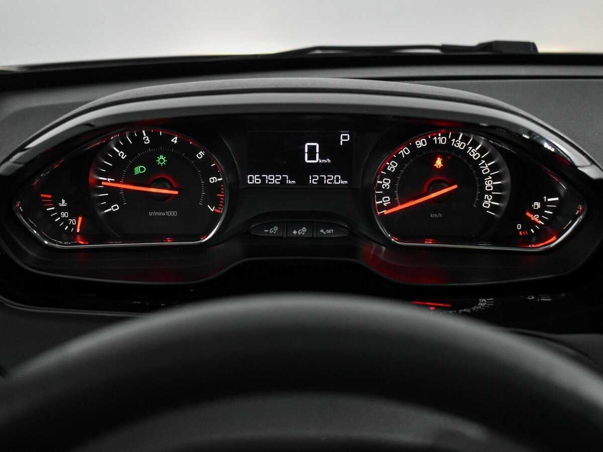 Купить Peugeot 208, 2014, 68 000 км, фото №16
