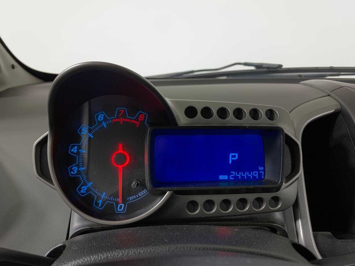 Купить Chevrolet Aveo, 2014, 244 495 км, фото №15