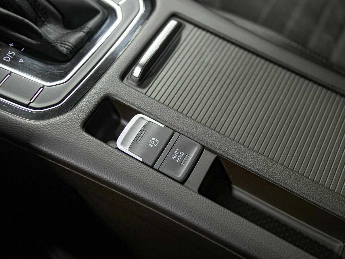 Купить Volkswagen Passat, 2016, 153 225 км, фото №11