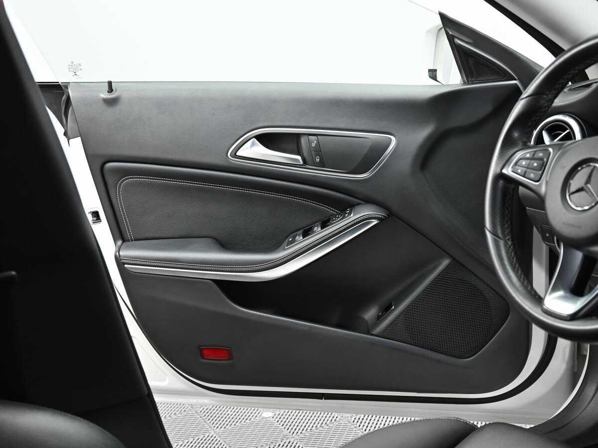 Купить Mercedes-Benz CLA 200, 2017, 105 000 км, фото №10