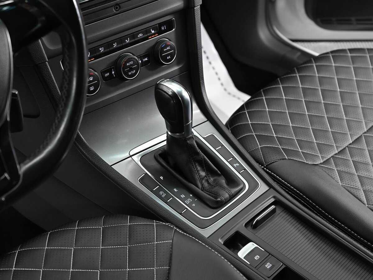 Купить Volkswagen Golf, 2013, 158 000 км, фото №11