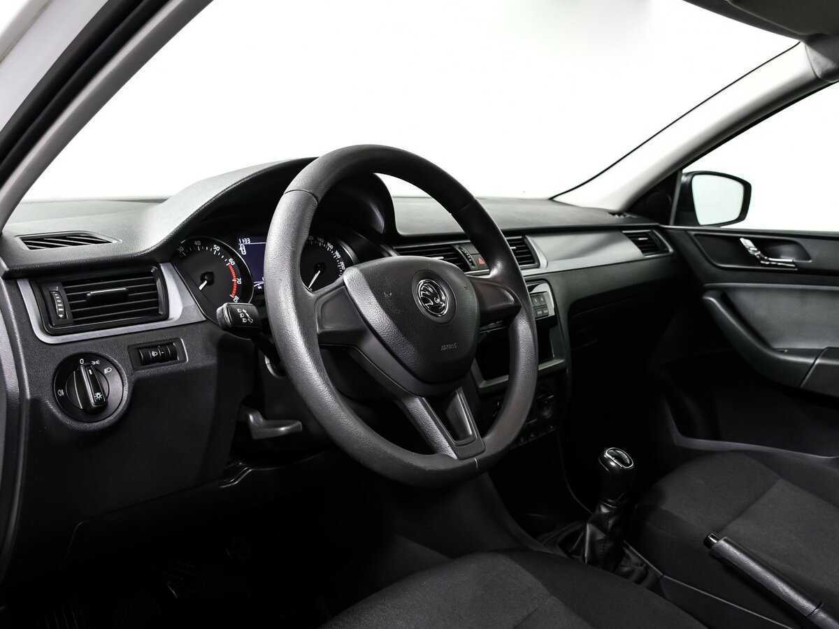 Купить Skoda Rapid, 2017, 126 274 км, фото №10