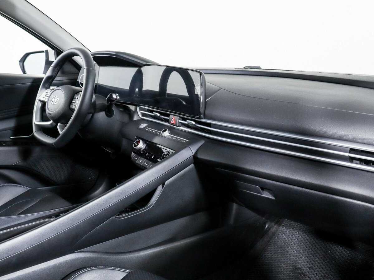 Купить Hyundai Elantra, 2023, 27 783 км, фото №9