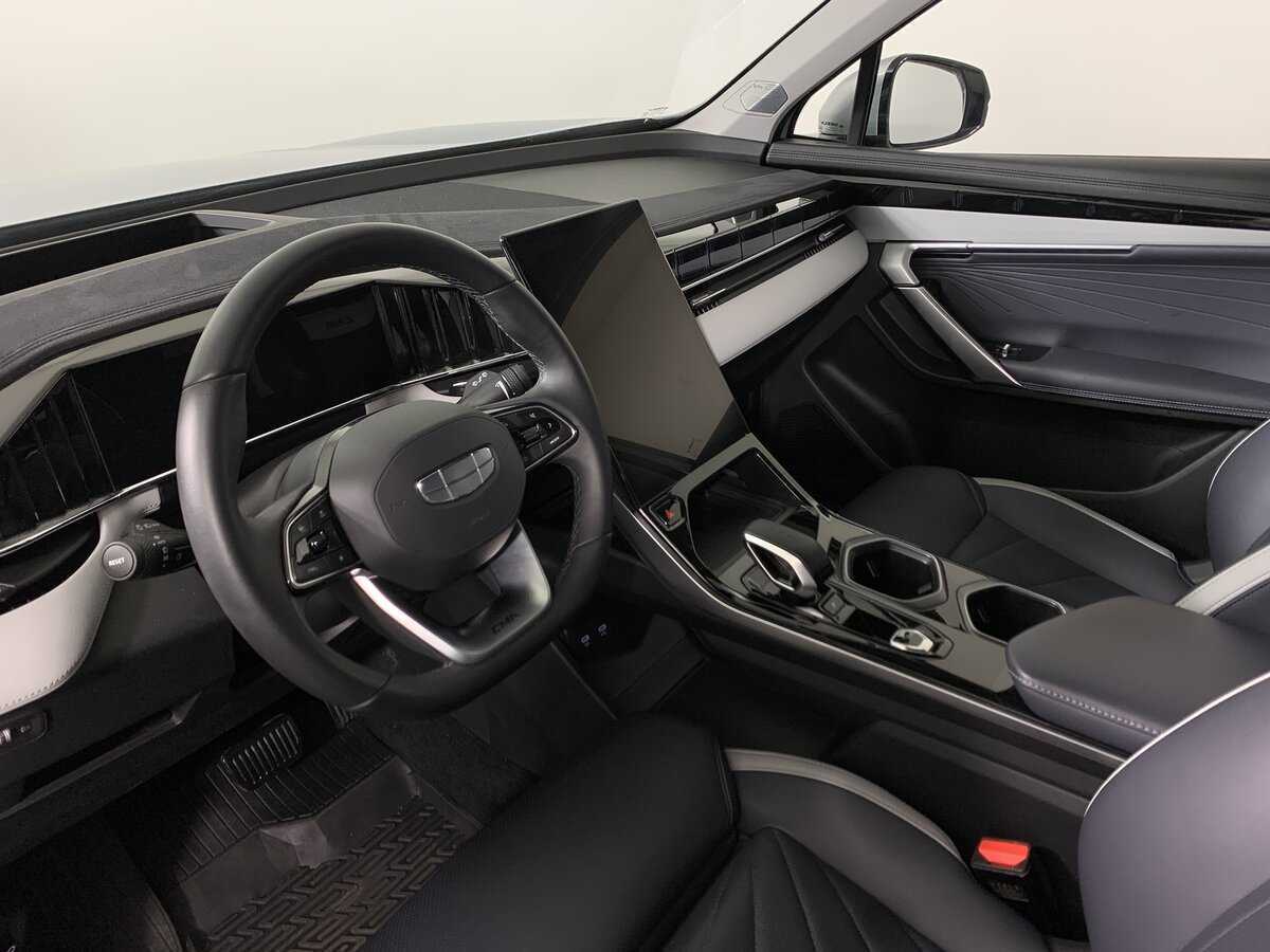 Купить Geely Atlas, 2023, 5 739 км, фото №12