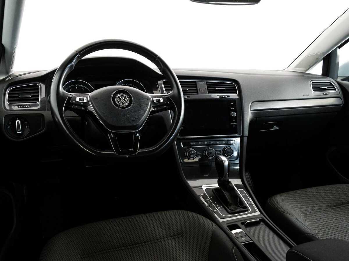 Купить Volkswagen Golf, 2018, 107 337 км, фото №9