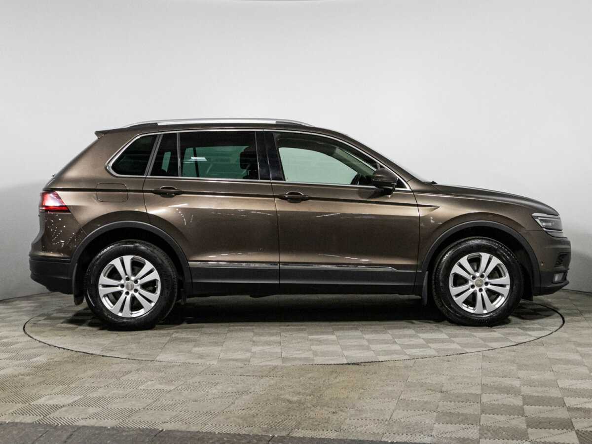 Купить Volkswagen Tiguan, 2018, 117 362 км, фото №4