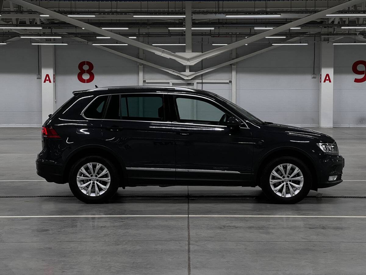 Купить Volkswagen Tiguan, 2017, 136 172 км, фото №4