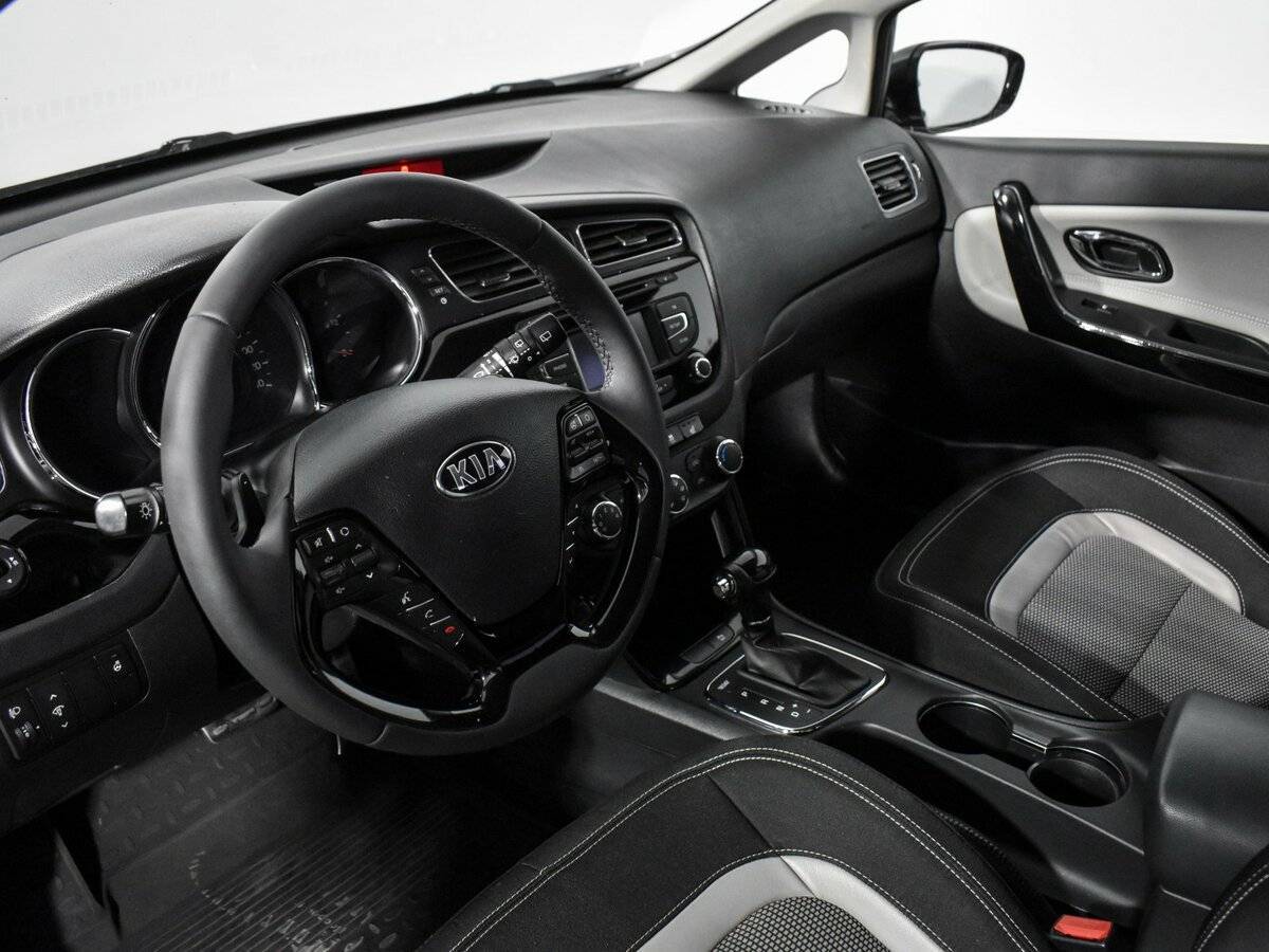 Купить Kia Ceed, 2014, 122 576 км, фото №9