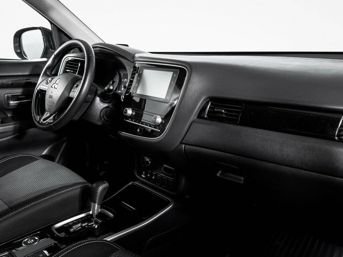Купить Mitsubishi Outlander, 2021, 88 000 км, фото №9