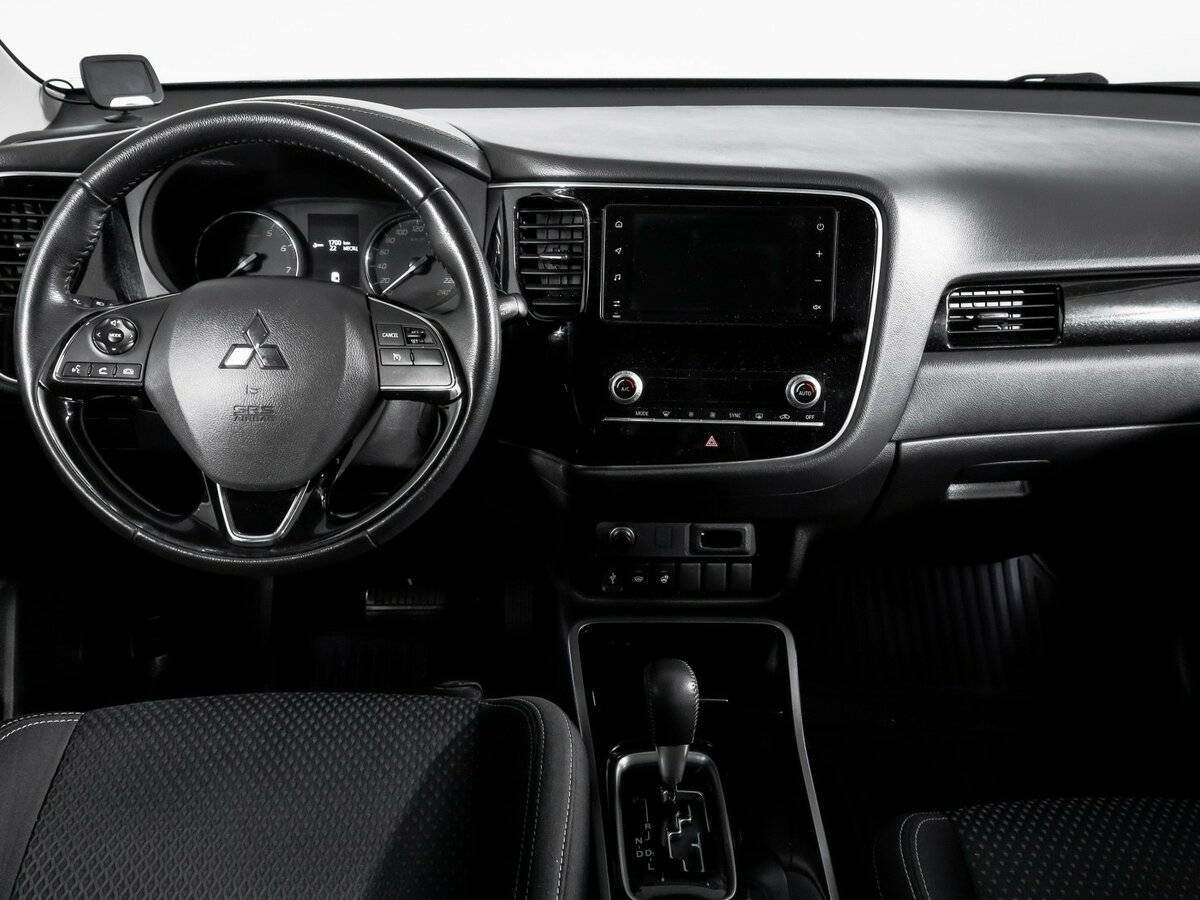 Купить Mitsubishi Outlander, 2021, 88 000 км, фото №12