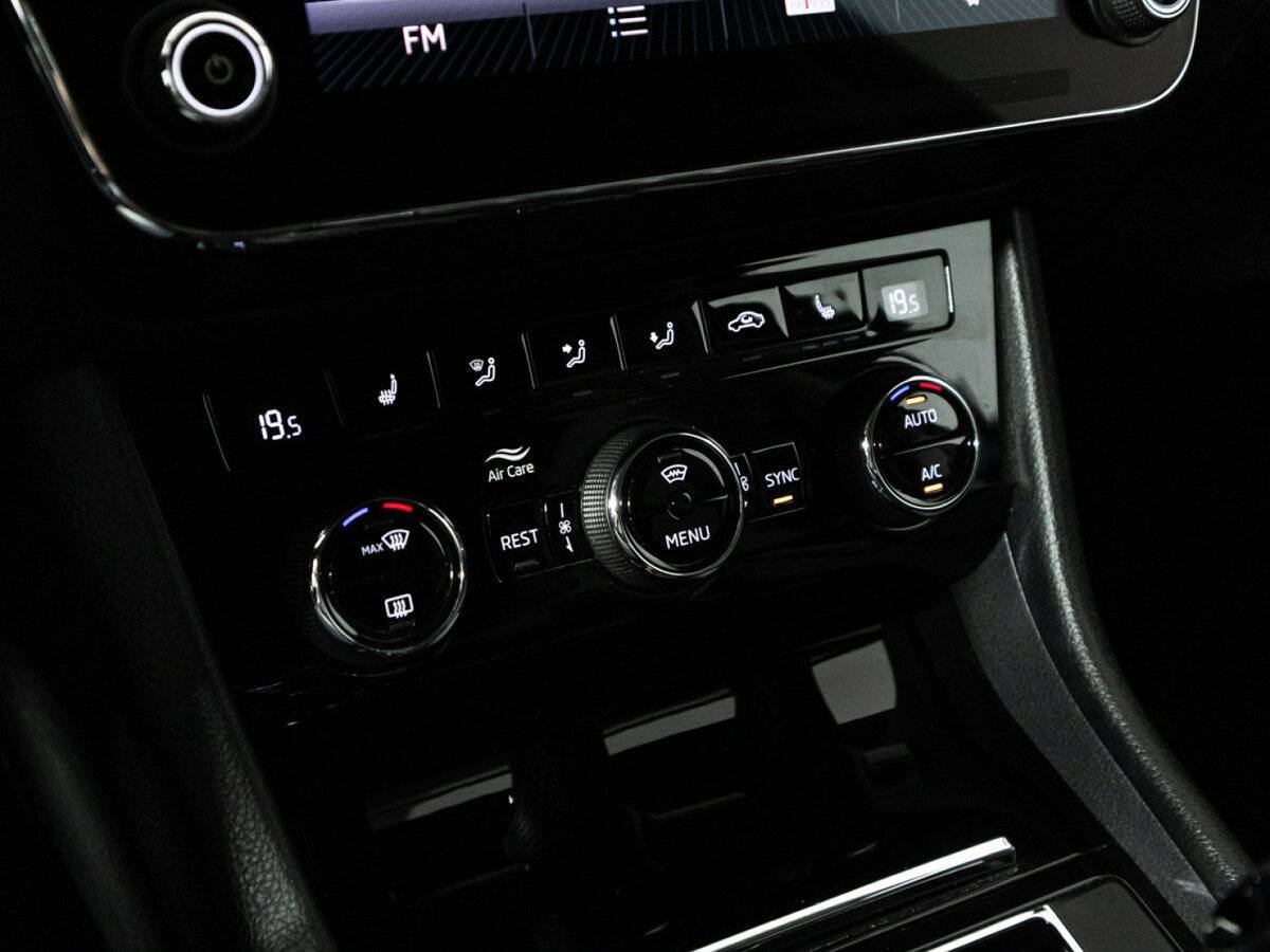 Купить Skoda Superb, 2018, 97 607 км, фото №17