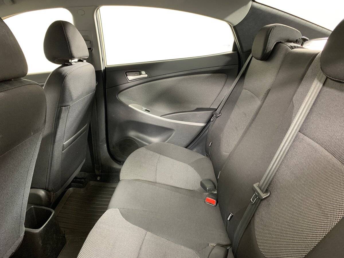 Купить Hyundai Solaris, 2012, 89 371 км, фото №18