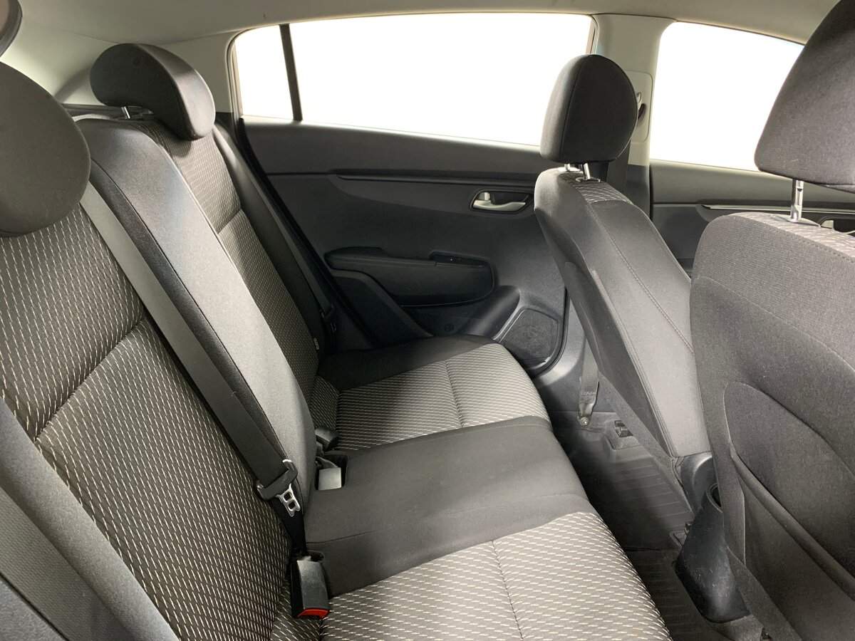 Купить Kia Rio X-Line, 2018, 97 191 км, фото №17