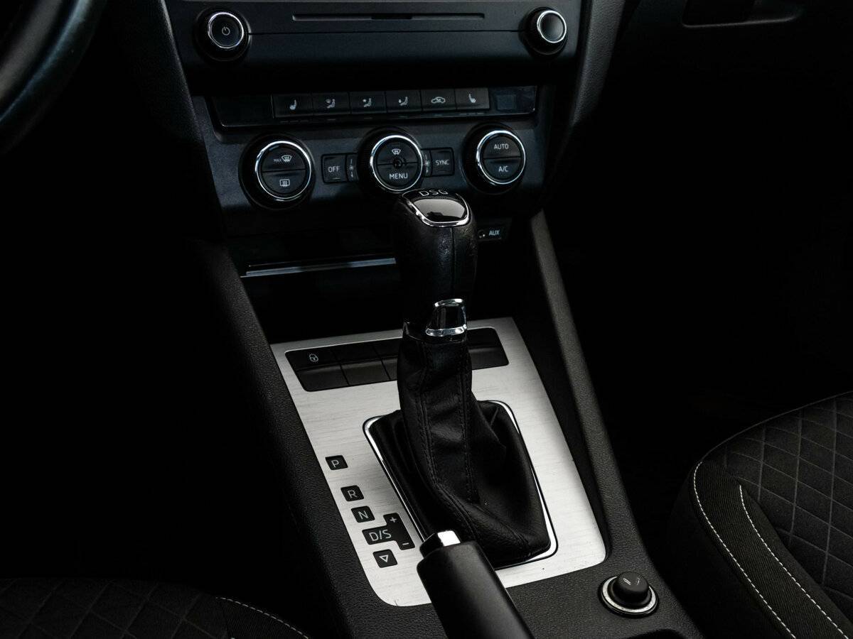 Купить Skoda Octavia, 2016, 315 097 км, фото №11