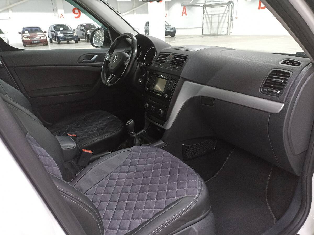 Купить Skoda Yeti, 2015, 136 381 км, фото №11