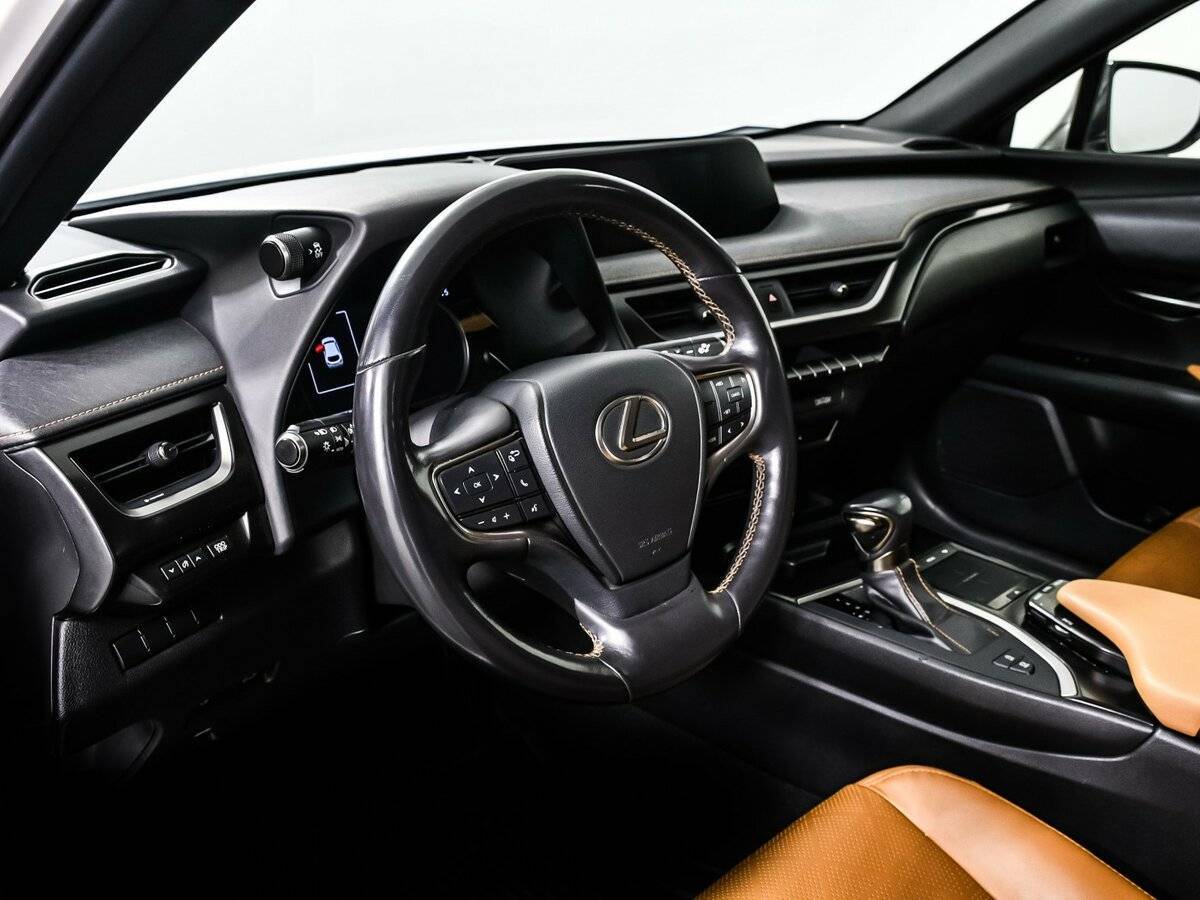 Купить Lexus UX 200, 2019, 84 000 км, фото №13