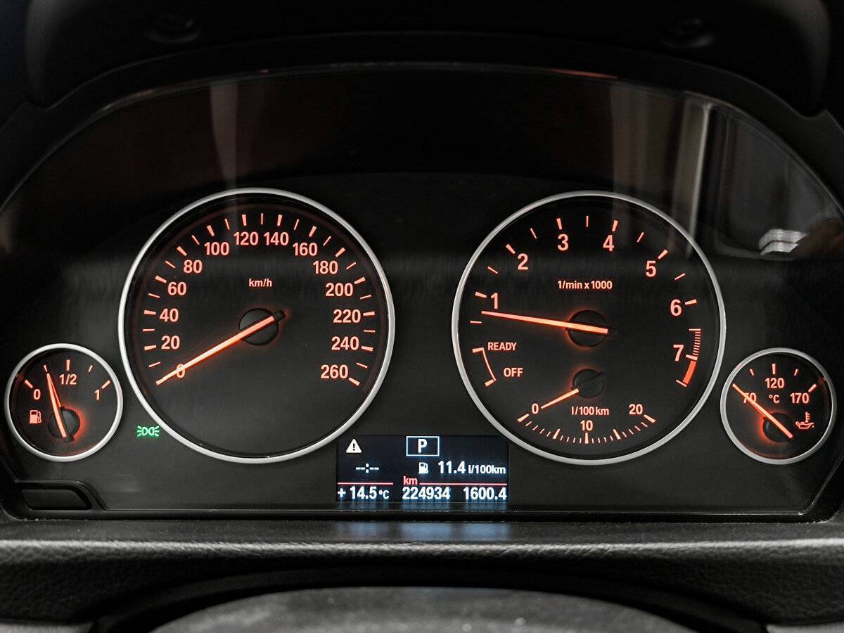 Купить BMW 3 серии 320i, 2013, 225 002 км, фото №13