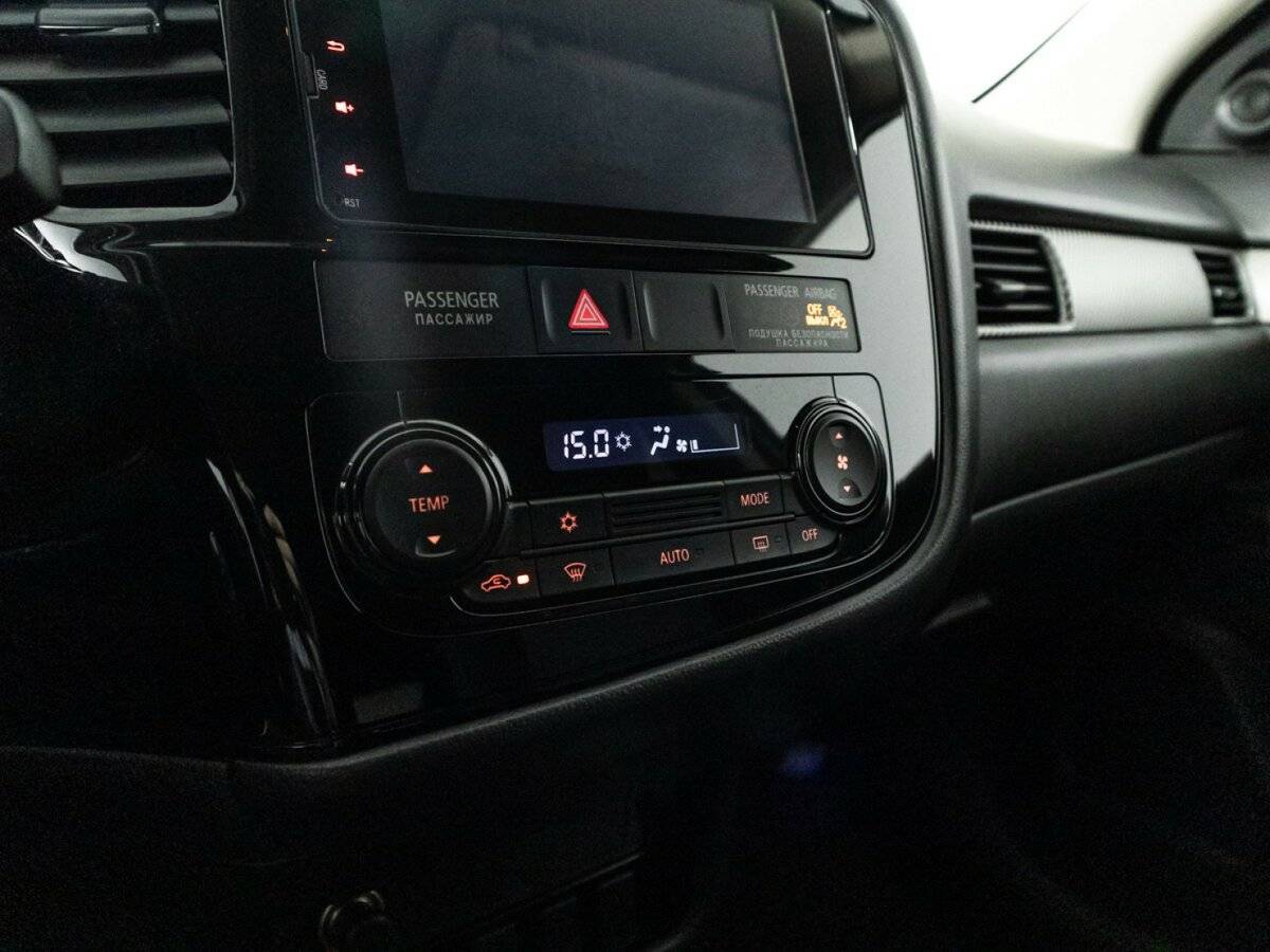 Купить Mitsubishi Outlander, 2017, 104 482 км, фото №17