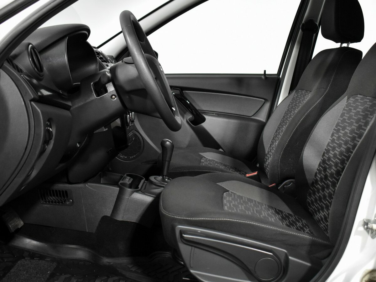 Купить Lada (ВАЗ) Granta Cross I Рестайлинг, 2019, 29 714 км, фото №10