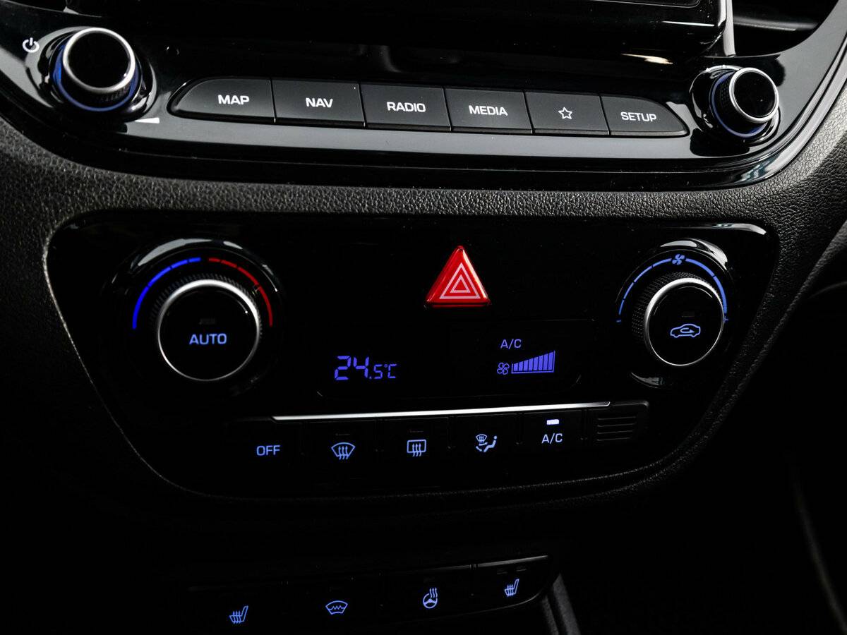 Купить Hyundai Solaris II Рестайлинг, 2021, 98 612 км, фото №12