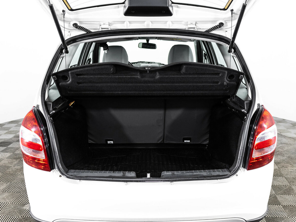 Купить Lada (ВАЗ) Granta Cross I Рестайлинг, 2023, 21 033 км, фото №16