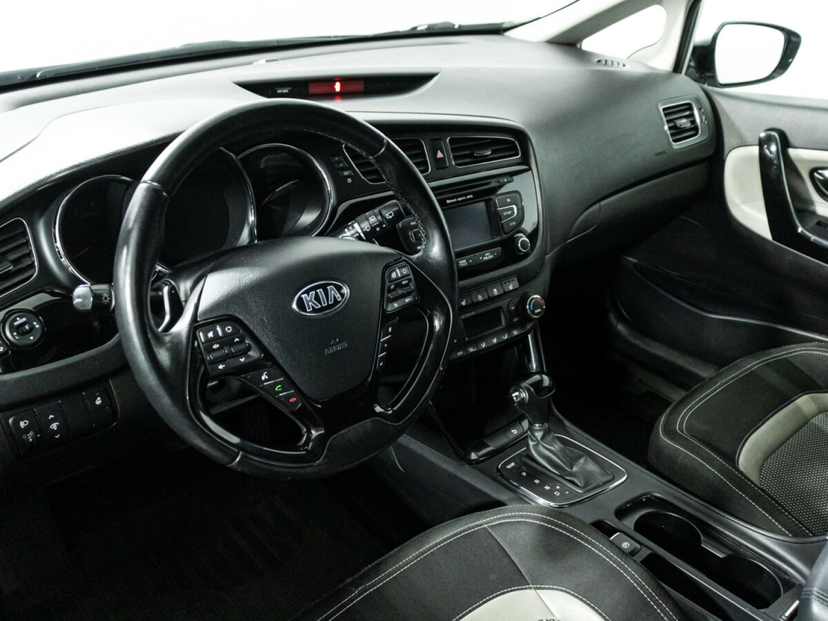 Купить Kia Ceed II, 2015, 161 828 км, фото №11