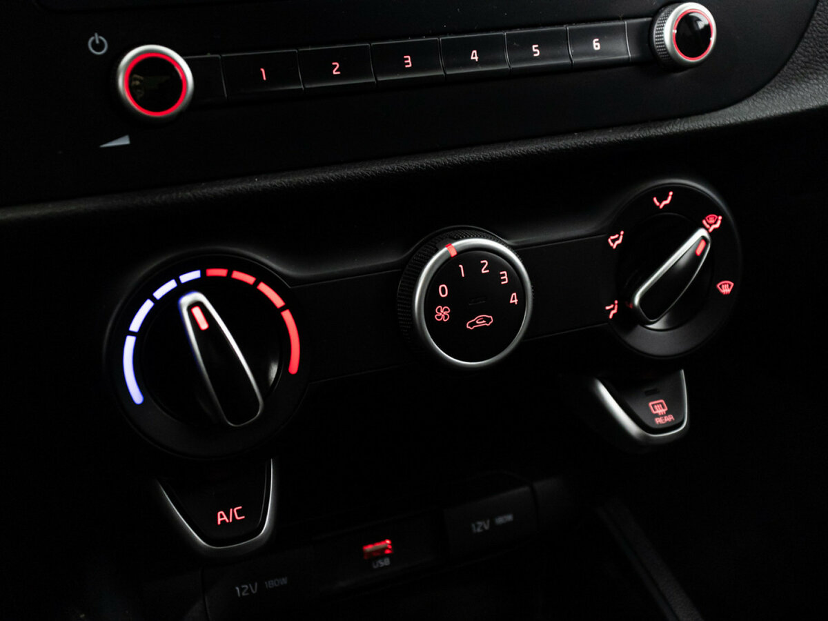 Купить Kia Rio IV Рестайлинг, 2021, 115 001 км, фото №18