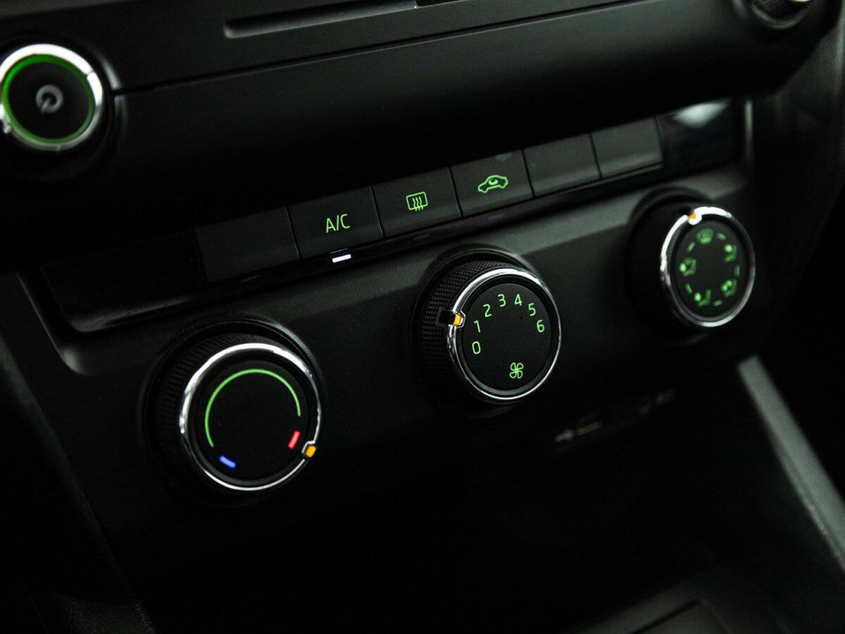 Купить Skoda Octavia III (A7), 2014, 253 351 км, фото №13