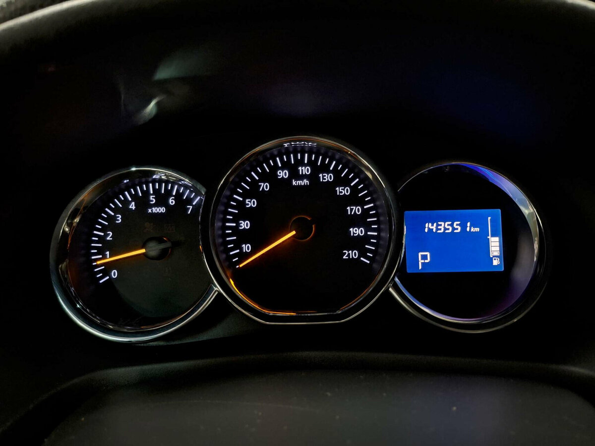 Купить Renault Logan II, 2017, 143 250 км, фото №13