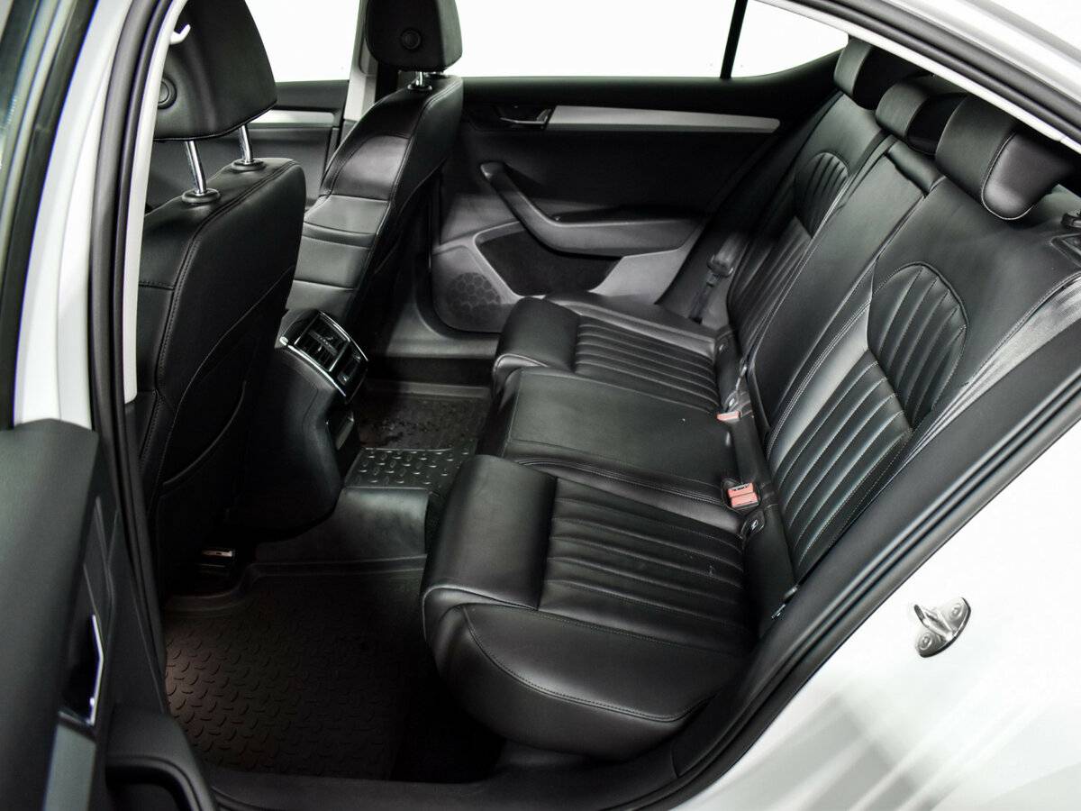 Купить Skoda Superb III, 2018, 156 585 км, фото №9