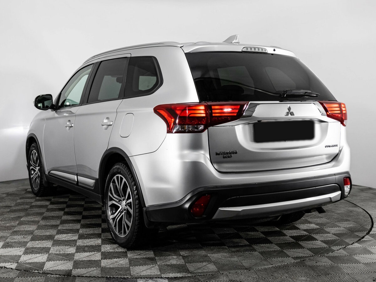 Купить Mitsubishi Outlander III Рестайлинг 2, 2018, 130 000 км, фото №6