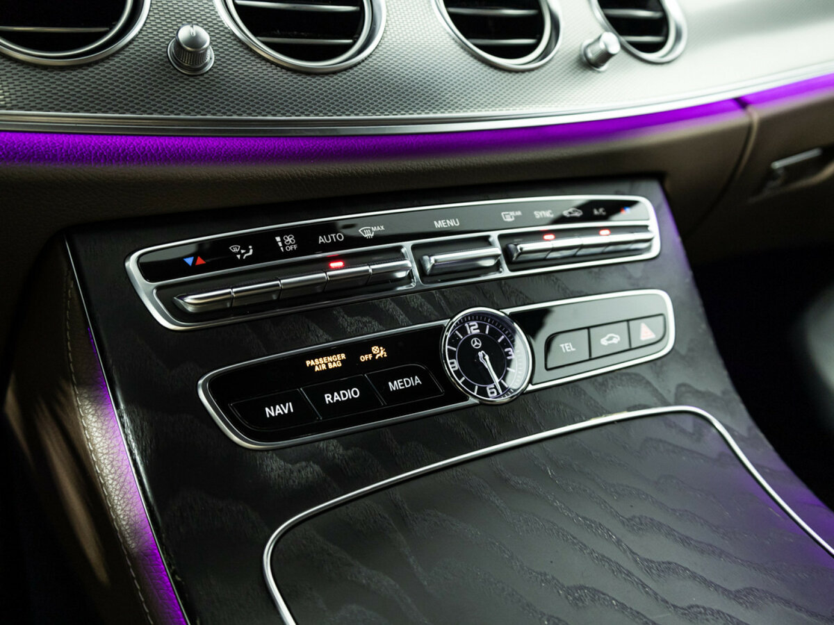 Купить Mercedes-Benz E-Класс 200 d V (W213, S213, C238), 2019, 123 769 км, фото №18