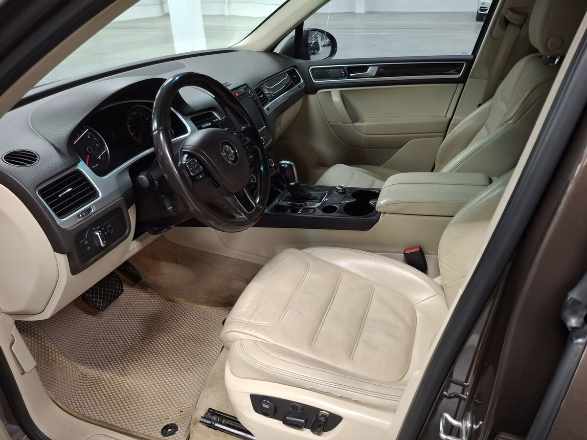 Купить Volkswagen Touareg II, 2013, 300 608 км, фото №16