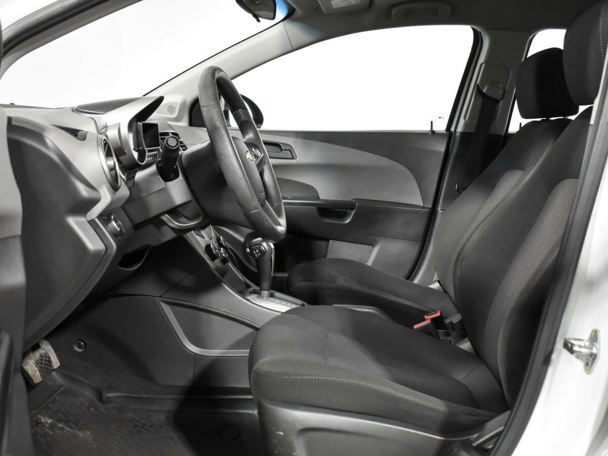 Купить Chevrolet Aveo II, 2014, 310 657 км, фото №10